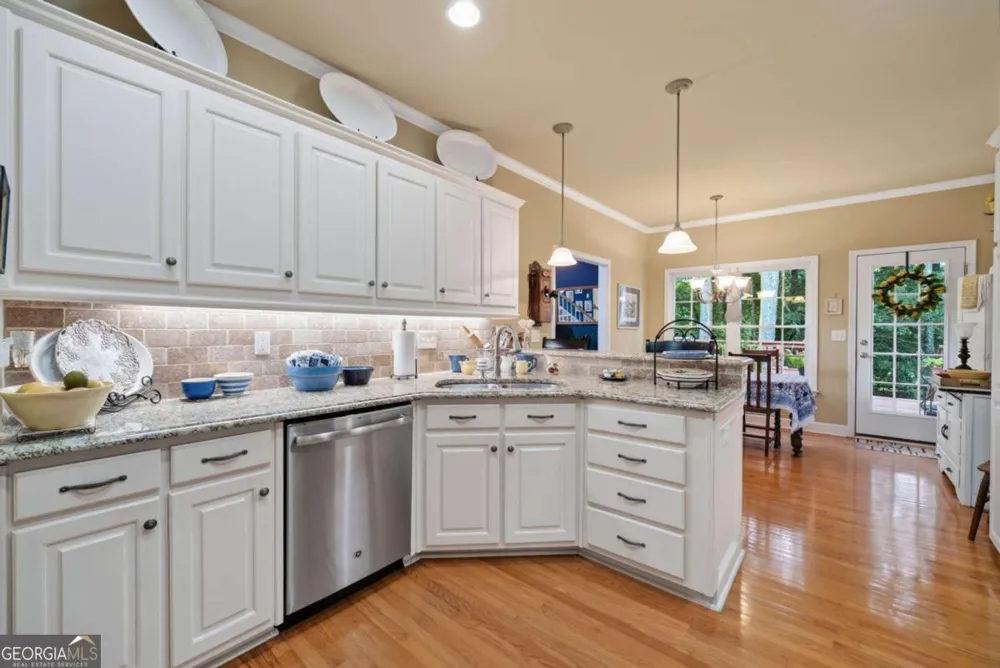 2190 Rosie LN Snellville, GA 30078