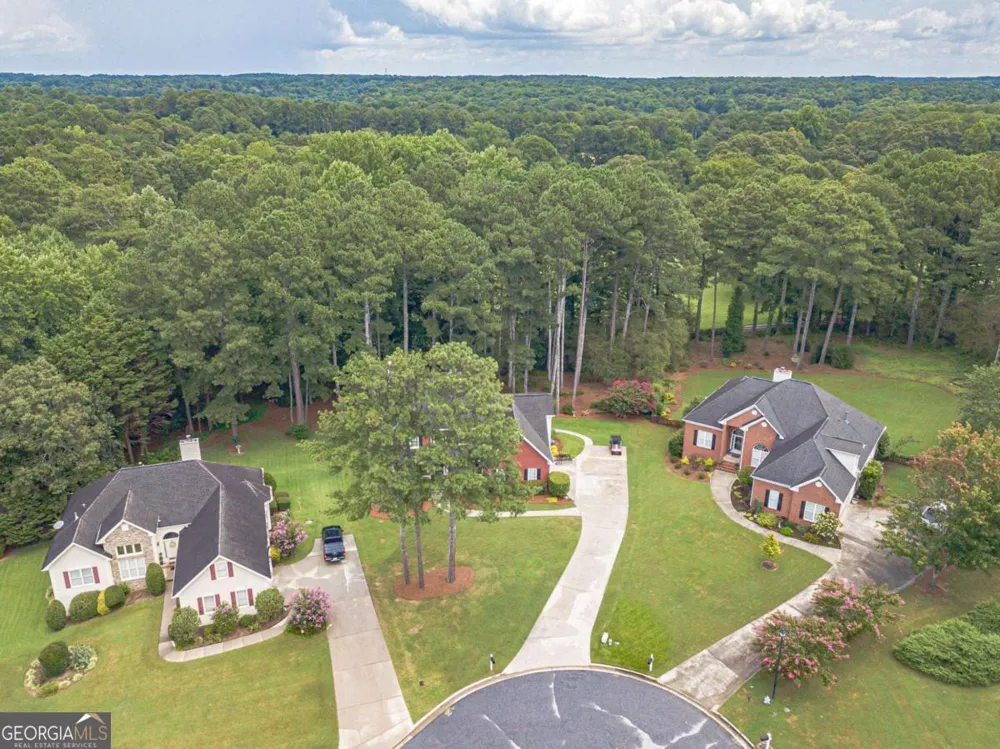 2190 Rosie LN Snellville, GA 30078