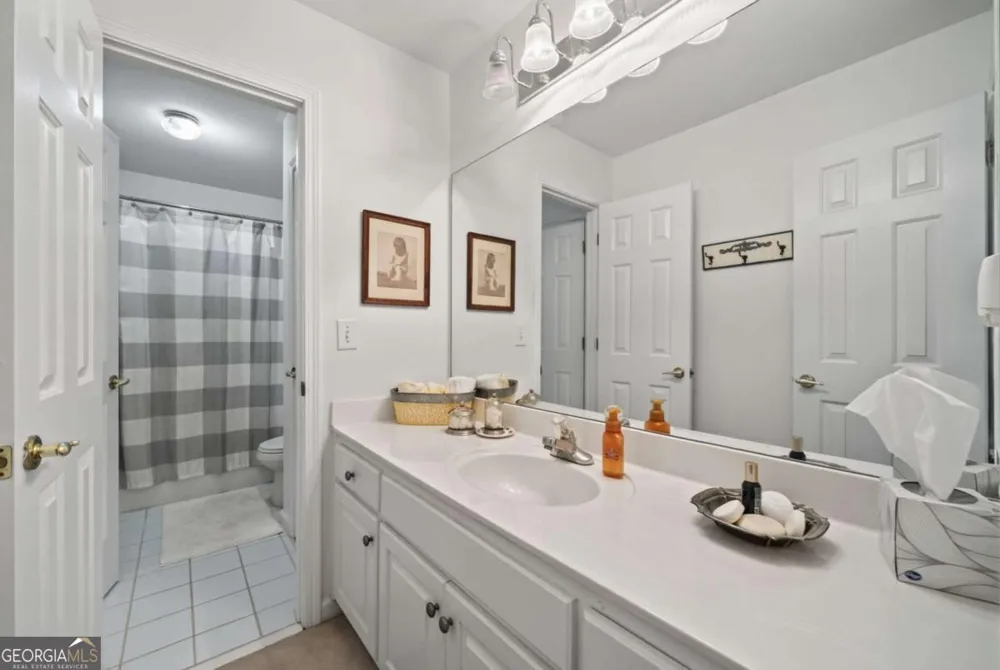 2190 Rosie LN Snellville, GA 30078