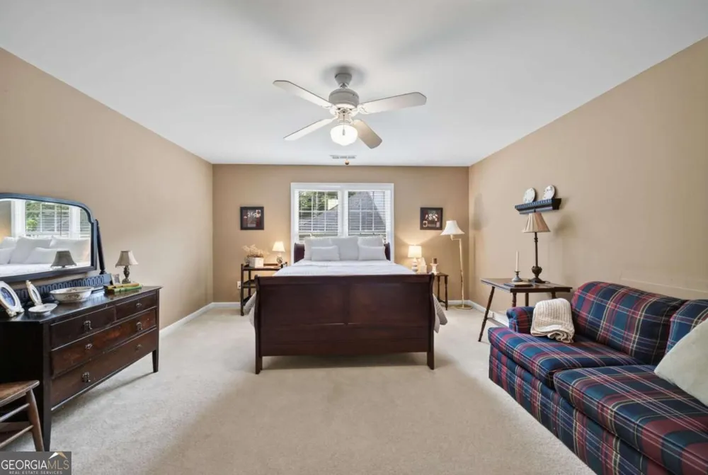 2190 Rosie LN Snellville, GA 30078