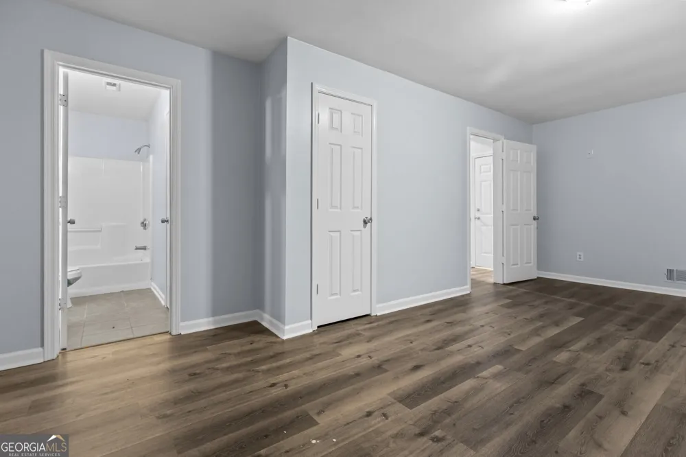 2262 COBB CREEK DR Decatur, GA 30032