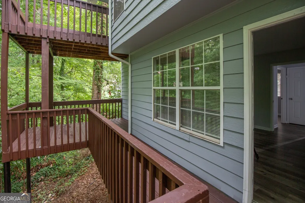 2262 COBB CREEK DR Decatur, GA 30032