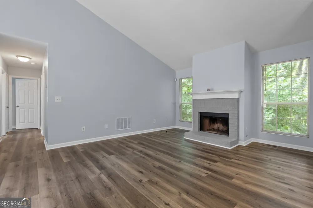 2262 COBB CREEK DR Decatur, GA 30032