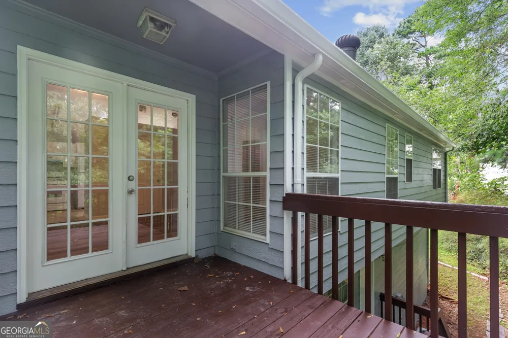 2262 COBB CREEK DR Decatur, GA 30032