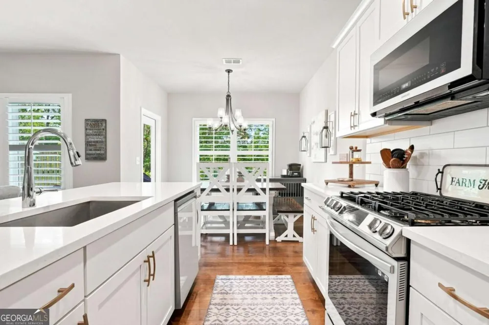 229 Lakeside PL Canton, GA 30114