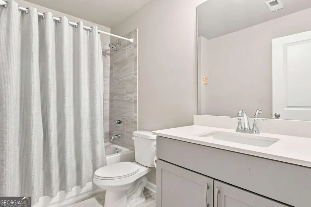 229 Lakeside PL Canton, GA 30114