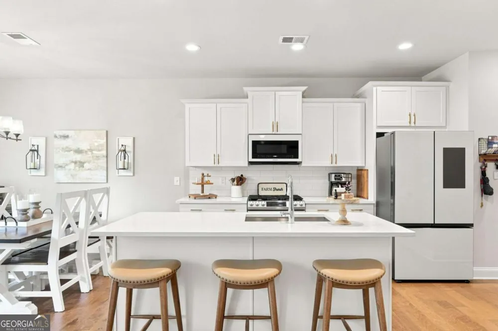 229 Lakeside PL Canton, GA 30114