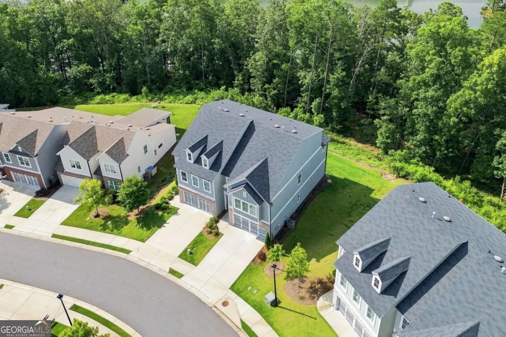 229 Lakeside PL Canton, GA 30114