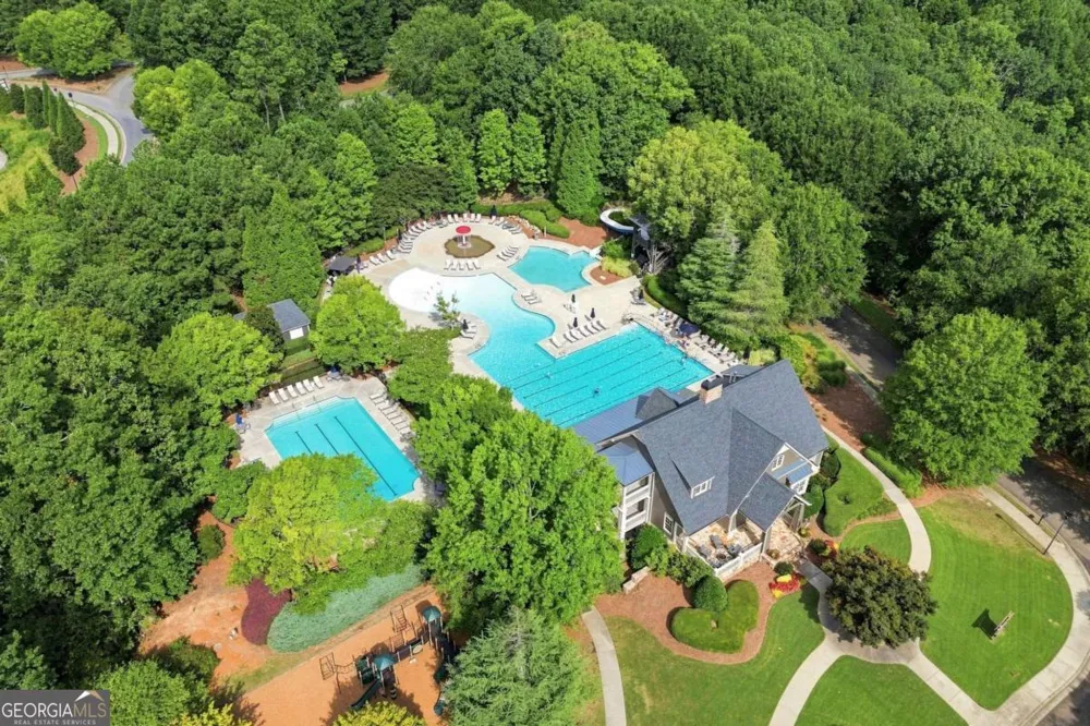 229 Lakeside PL Canton, GA 30114