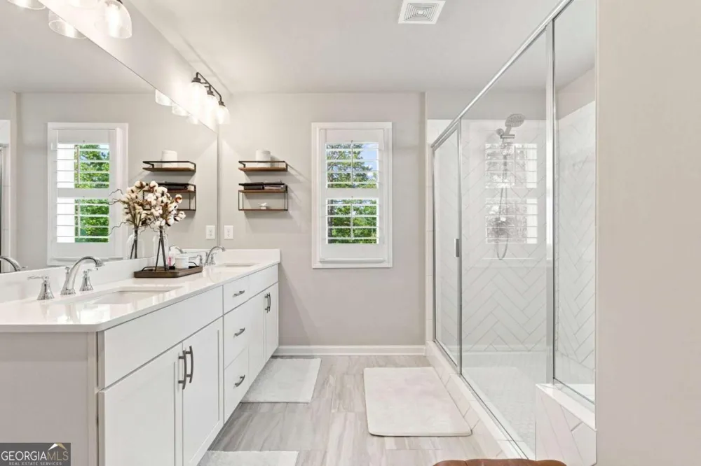 229 Lakeside PL Canton, GA 30114