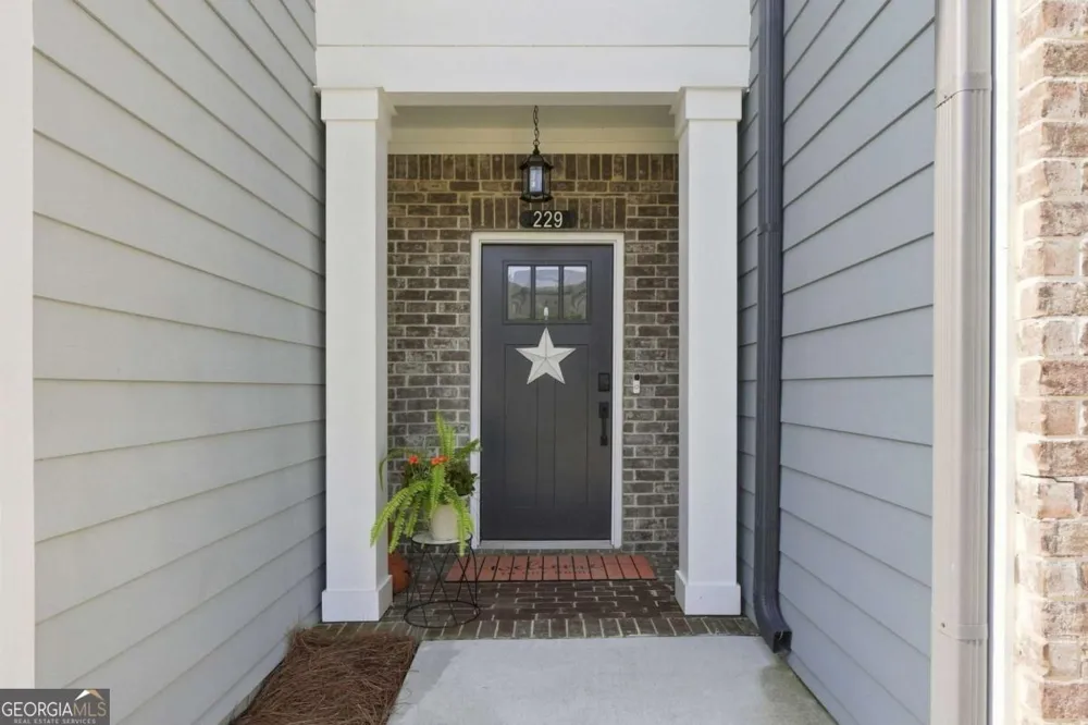 229 Lakeside PL Canton, GA 30114