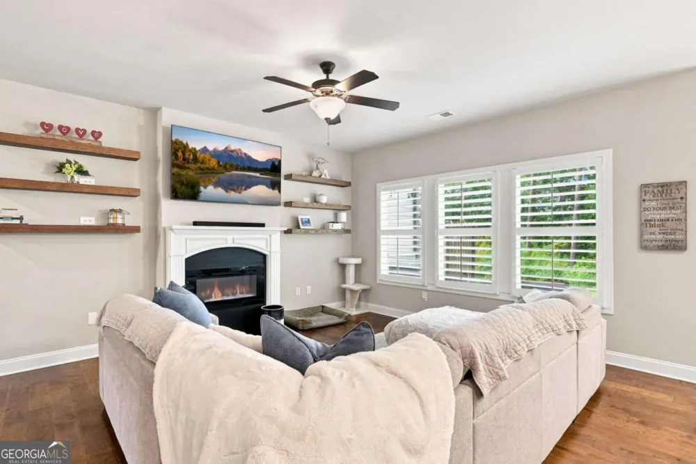 229 Lakeside PL Canton, GA 30114