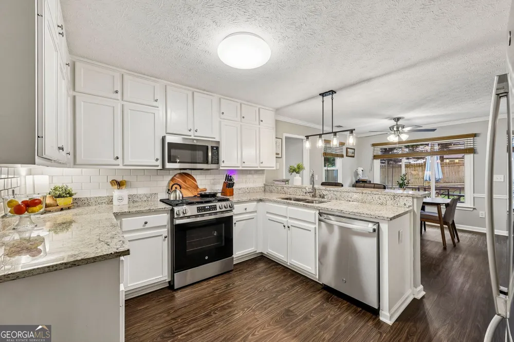 2362 Dover LN Snellville, GA 30078