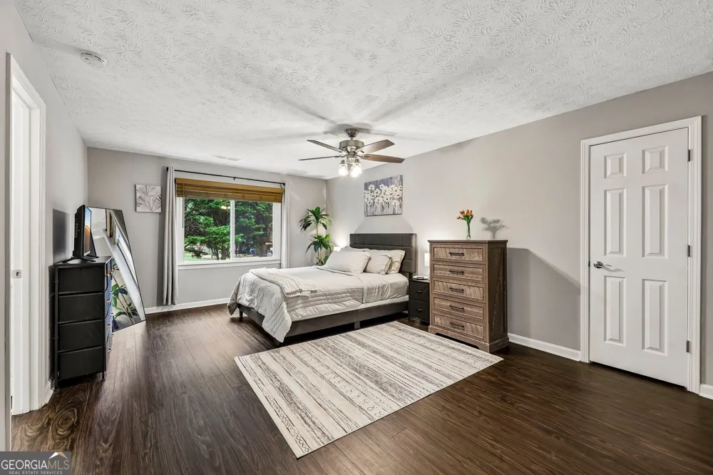 2362 Dover LN Snellville, GA 30078