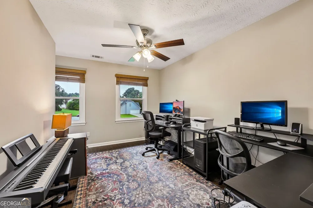 2362 Dover LN Snellville, GA 30078
