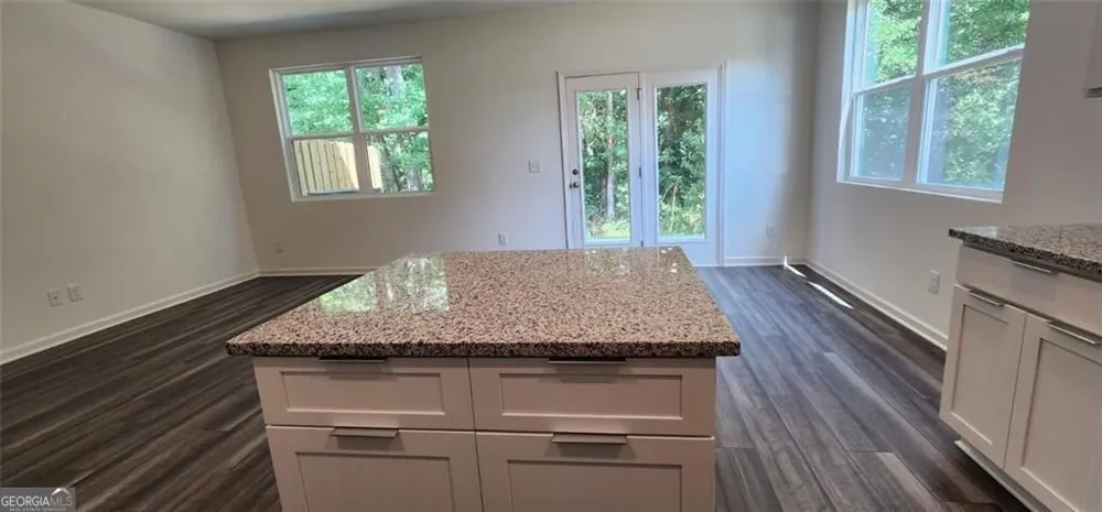 51 Inglenton DR Winder, GA 30680