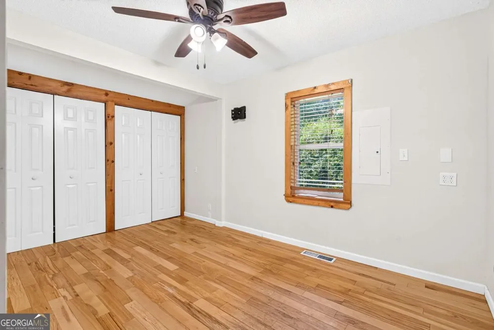 120 Old Hollow RD Blue Ridge, GA 30513