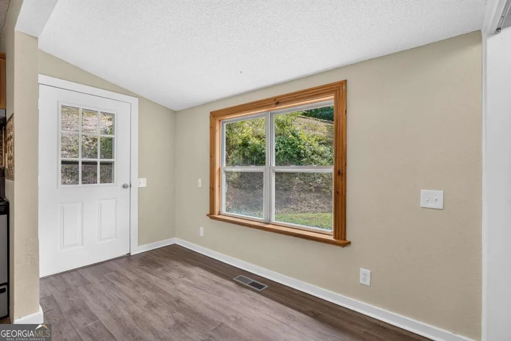 120 Old Hollow RD Blue Ridge, GA 30513