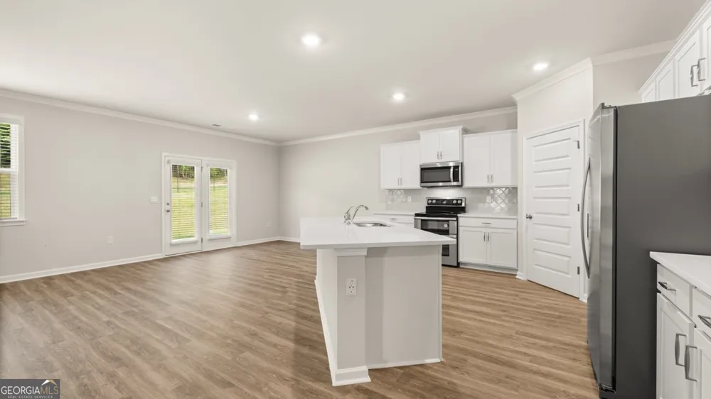 300 Defilippe DR Statham, GA 30666