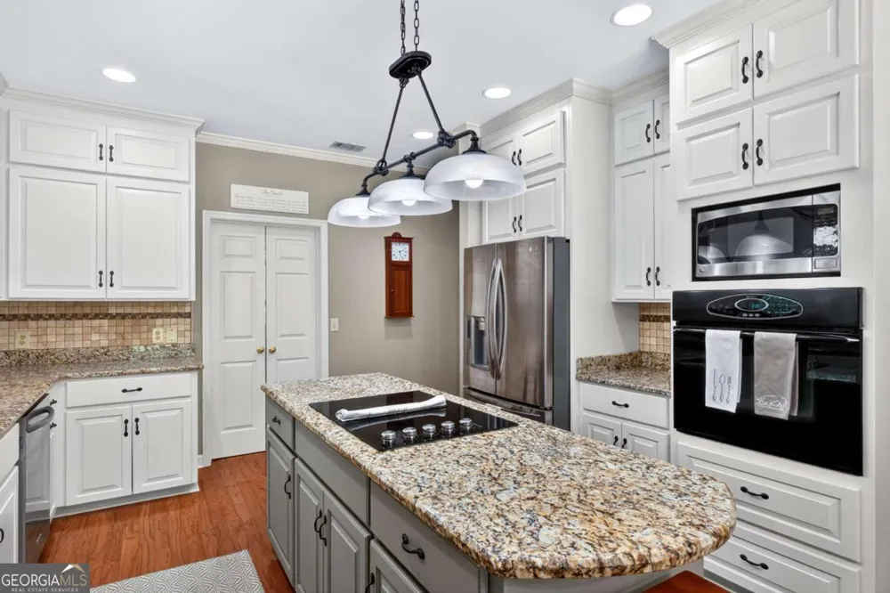 477 Buckland Hall RD Richmond Hill, GA 31324
