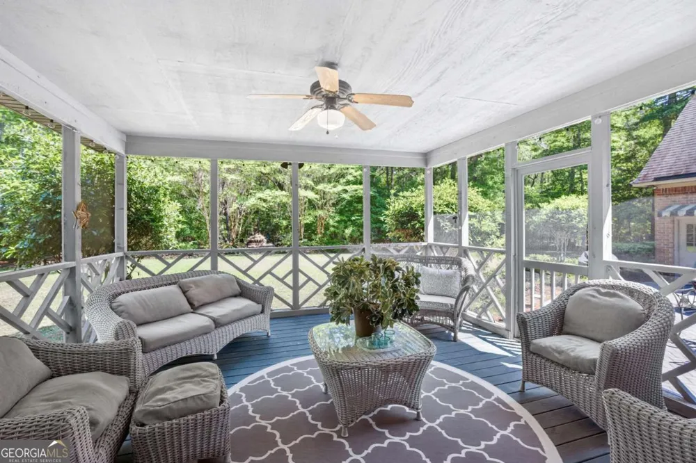 477 Buckland Hall RD Richmond Hill, GA 31324