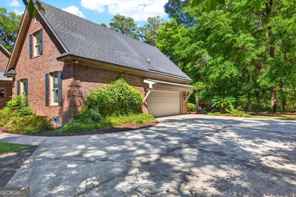 477 Buckland Hall RD Richmond Hill, GA 31324