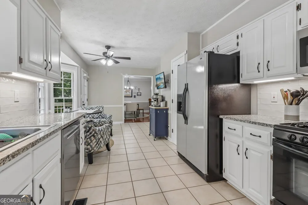 1910 Fernwood DR Lawrenceville, GA 30043