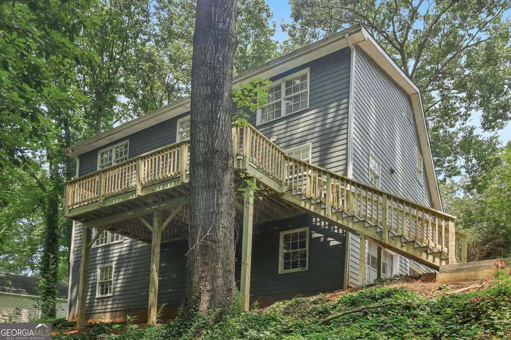 1910 Fernwood DR Lawrenceville, GA 30043