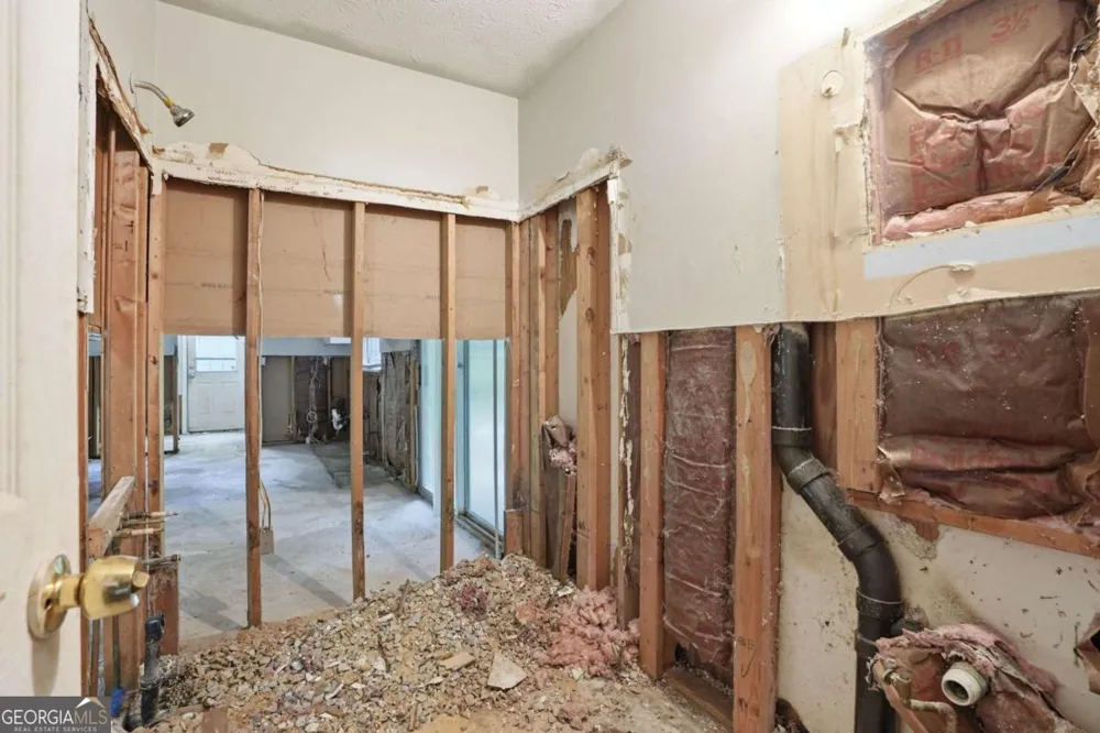 8971 Ashwood DR Riverdale, GA 30274
