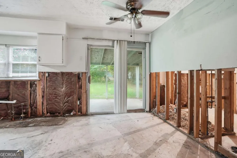 8971 Ashwood DR Riverdale, GA 30274