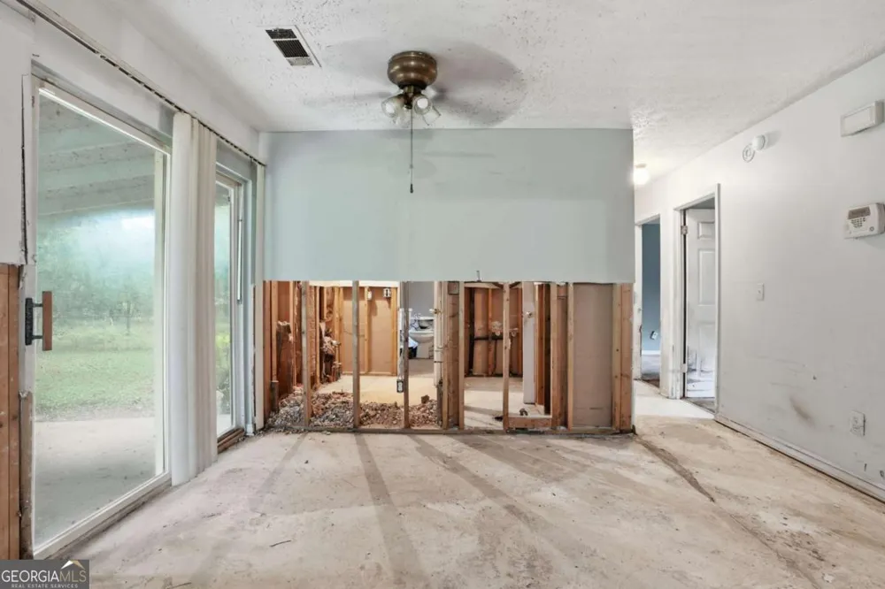 8971 Ashwood DR Riverdale, GA 30274