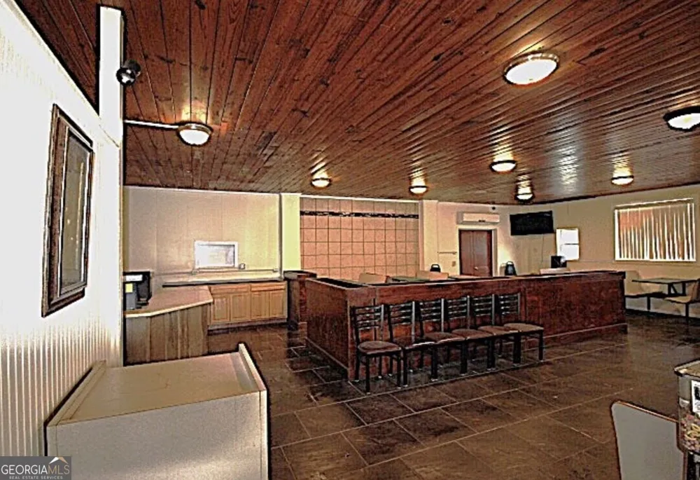 10155 N Main ST Nahunta, GA 31553