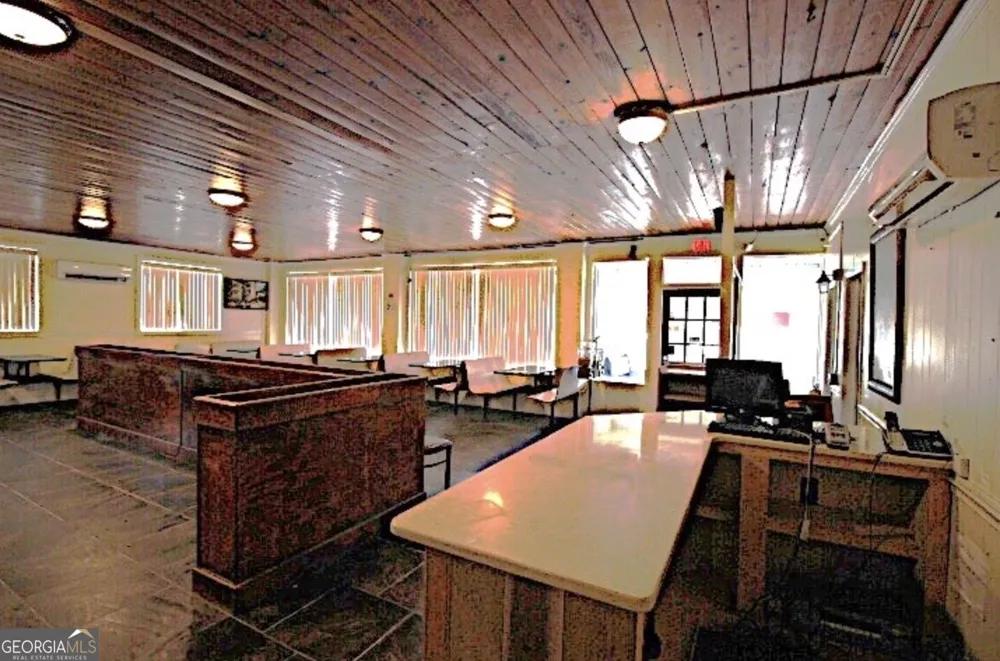 10155 N Main ST Nahunta, GA 31553