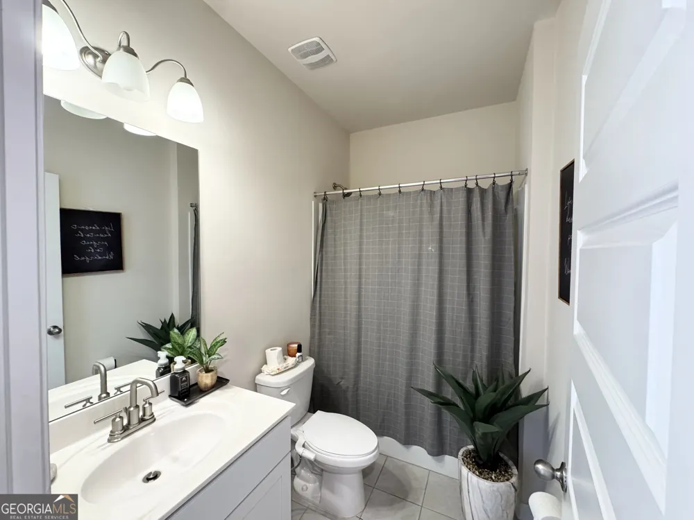 3025 Westpoint CIR Snellville, GA 30078