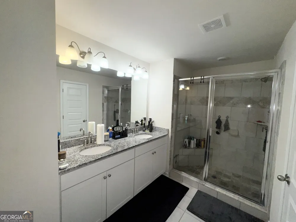3025 Westpoint CIR Snellville, GA 30078