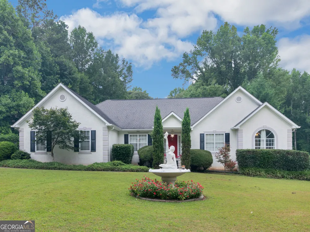 195 Galway BND Tyrone, GA 30290