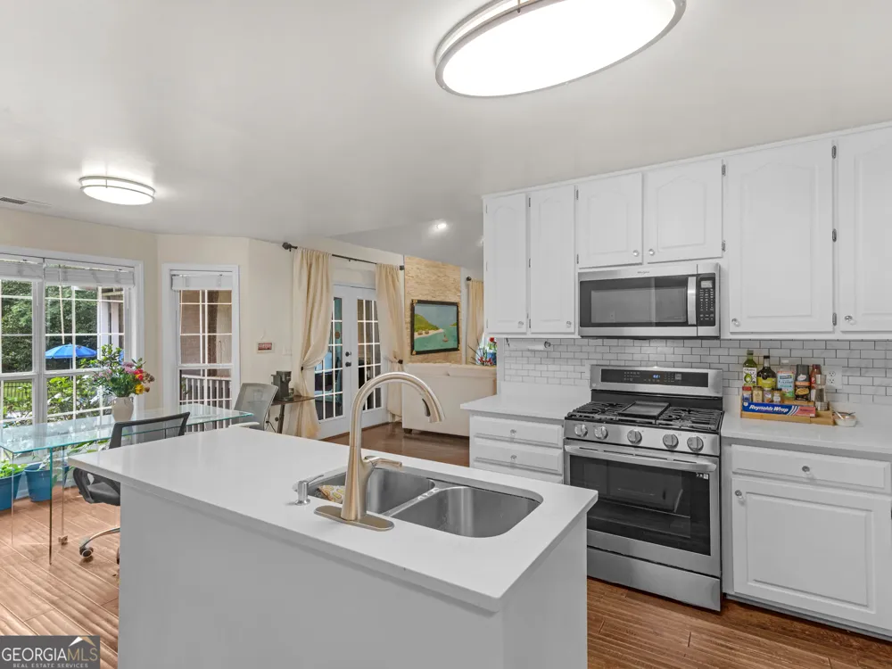 195 Galway BND Tyrone, GA 30290