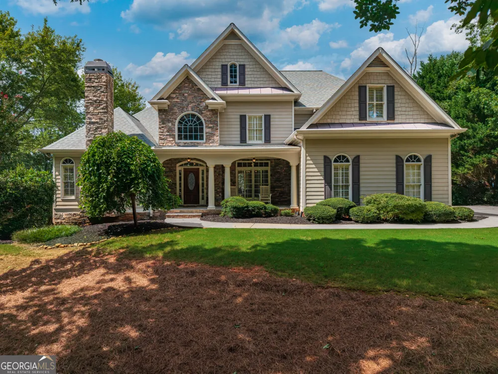 325 N Brooke DR Canton, GA 30115