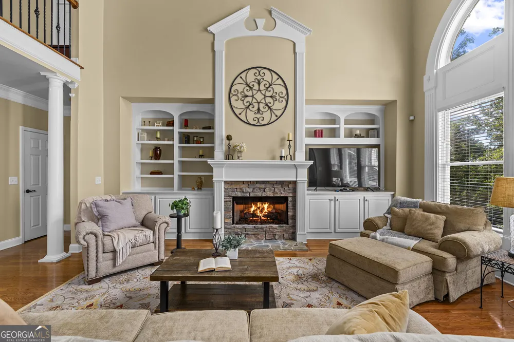 325 N Brooke DR Canton, GA 30115