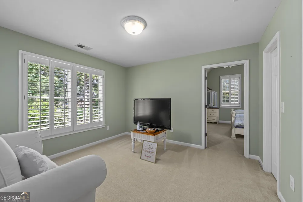 325 N Brooke DR Canton, GA 30115