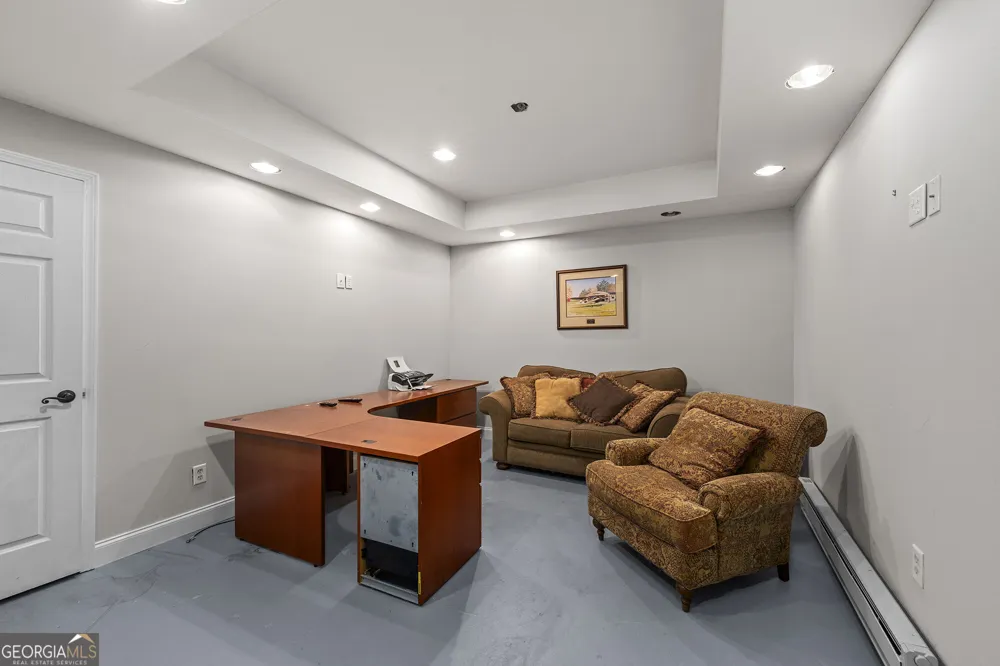 325 N Brooke DR Canton, GA 30115