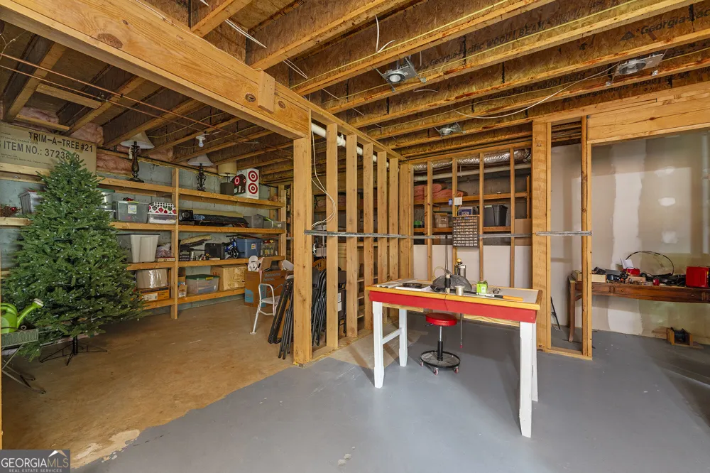 325 N Brooke DR Canton, GA 30115