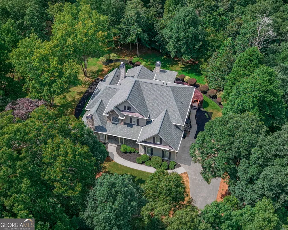 325 N Brooke DR Canton, GA 30115