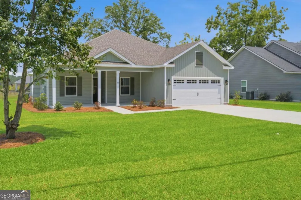 93 Ennis RD Pembroke, GA 31321
