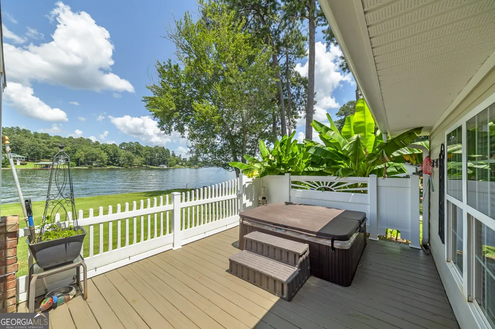 253 Scout Island RD Jackson, GA 30233