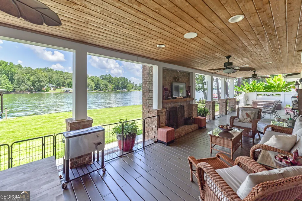 253 Scout Island RD Jackson, GA 30233