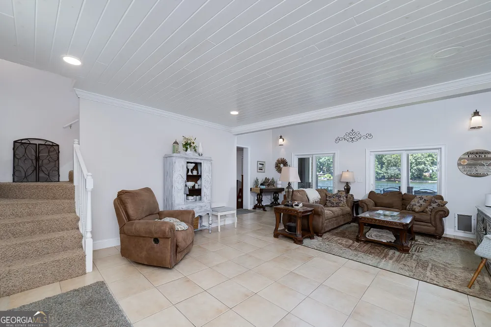 253 Scout Island RD Jackson, GA 30233