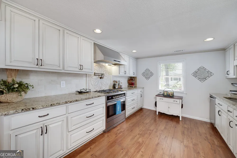 253 Scout Island RD Jackson, GA 30233