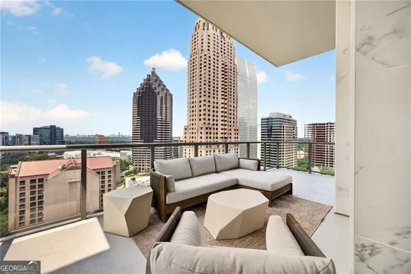 40 12th ST NE Atlanta, GA 30309