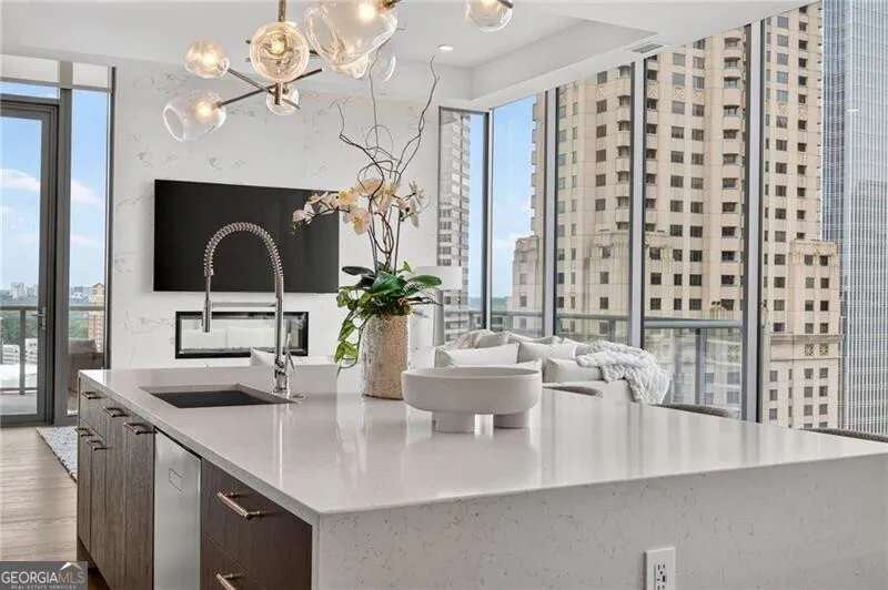 40 12th ST NE Atlanta, GA 30309